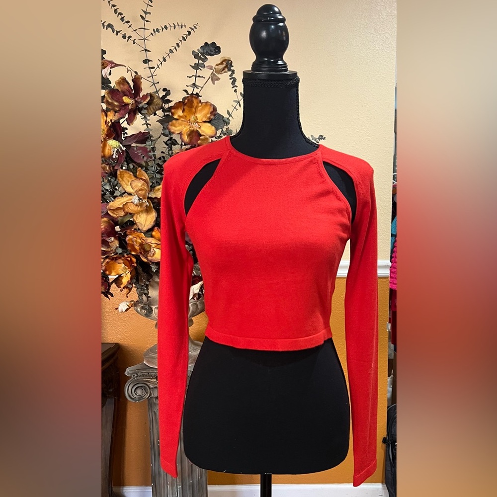NWT Love Bonito Fitted Knit Red Crop Top, Size Medium